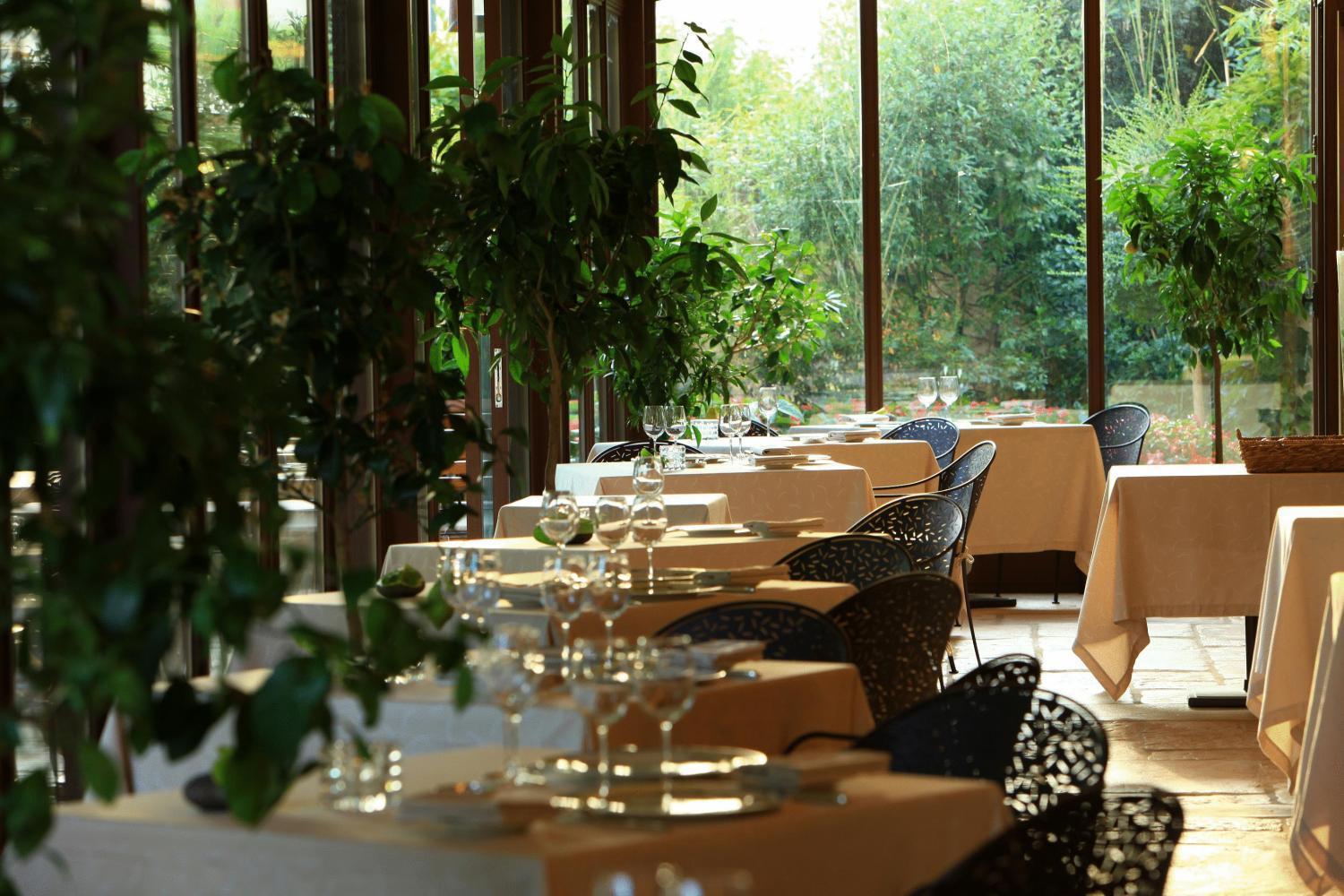 Hotel & Restaurants - Maison Chabran Pont-de-lʼIsère Restaurante foto